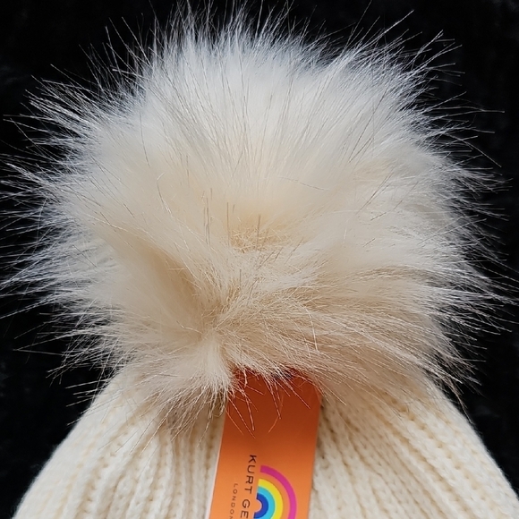 Kurt Geiger Cream Knit Beanie with Rhinestone Accents NWT - Picture 8 of 8
